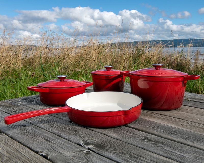 Nordic Refined Støpejernsgrytesett i Rød – Røros 